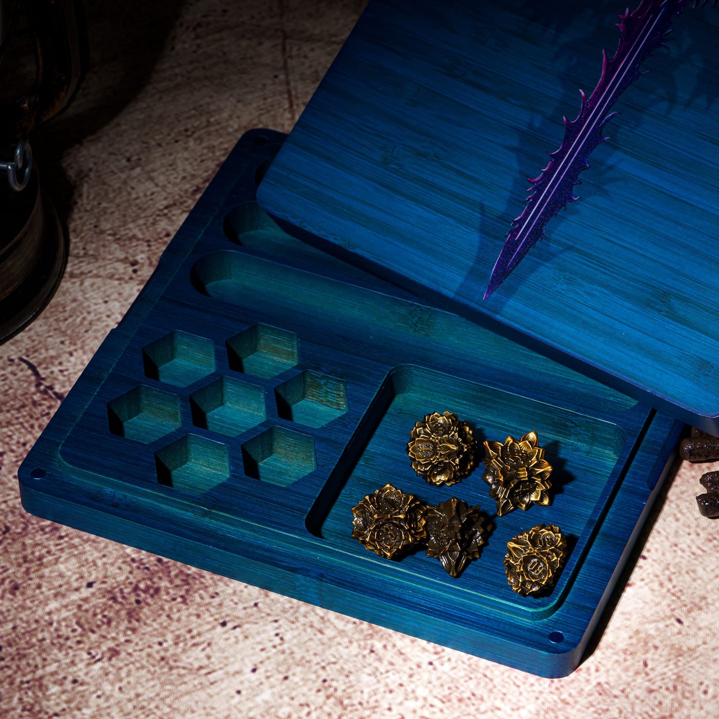 Winged Edge - Dice Tray & Case