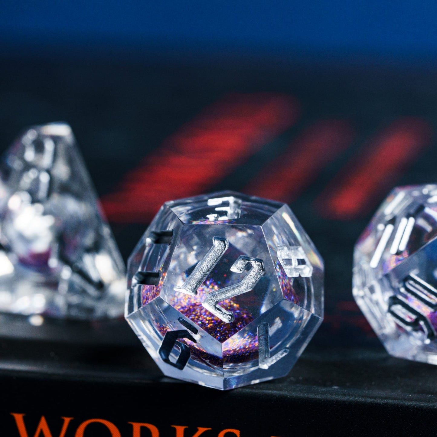d12 feature of sparkling quicksand dice set