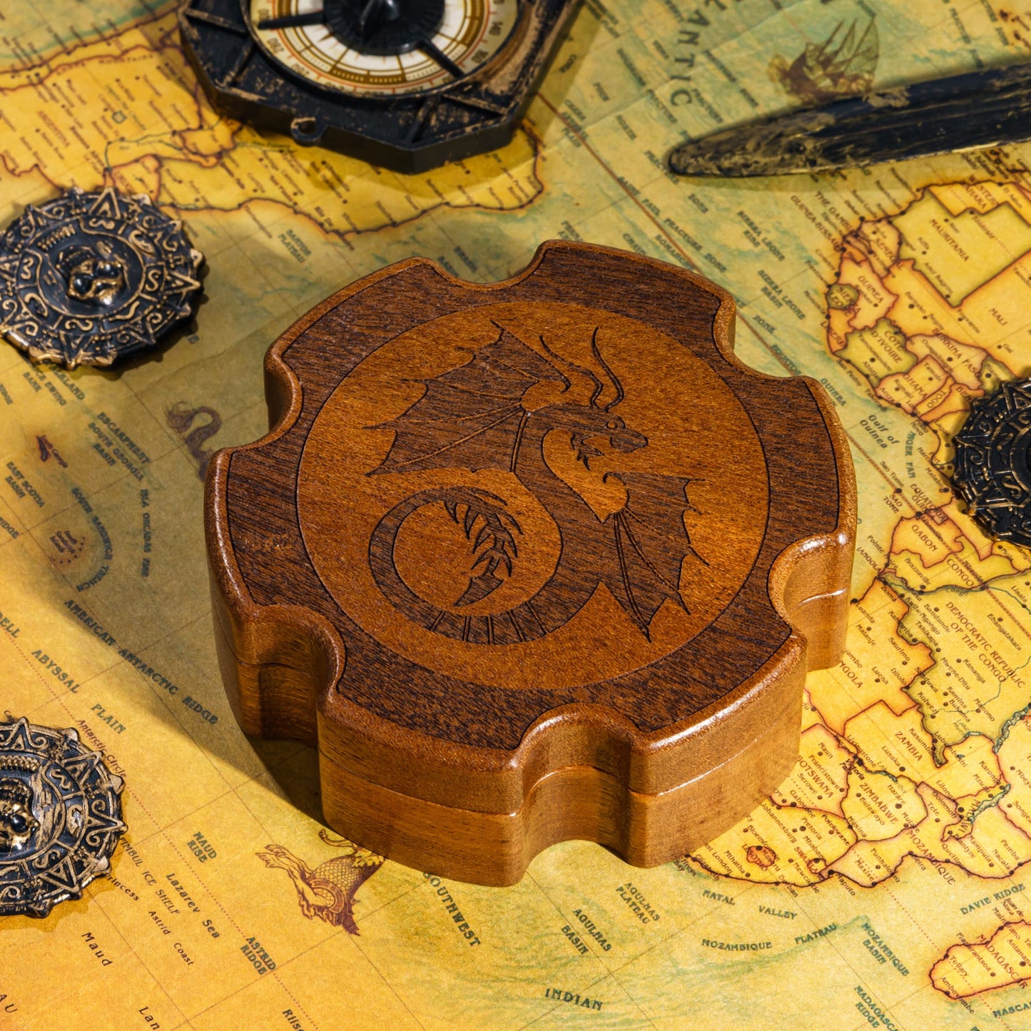 Dragon Gear Vault - Dice Tray & Case