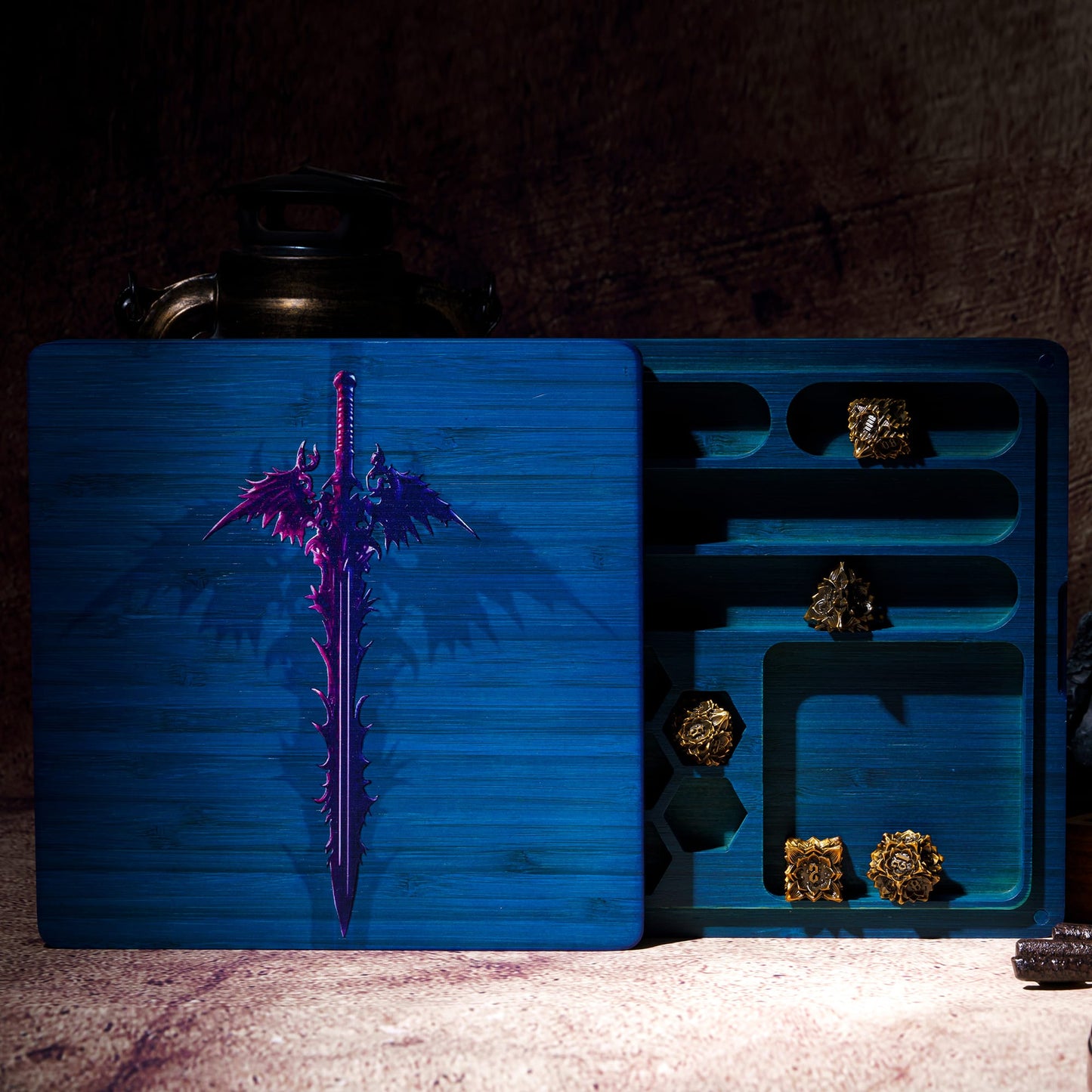 Winged Edge - Dice Tray & Case