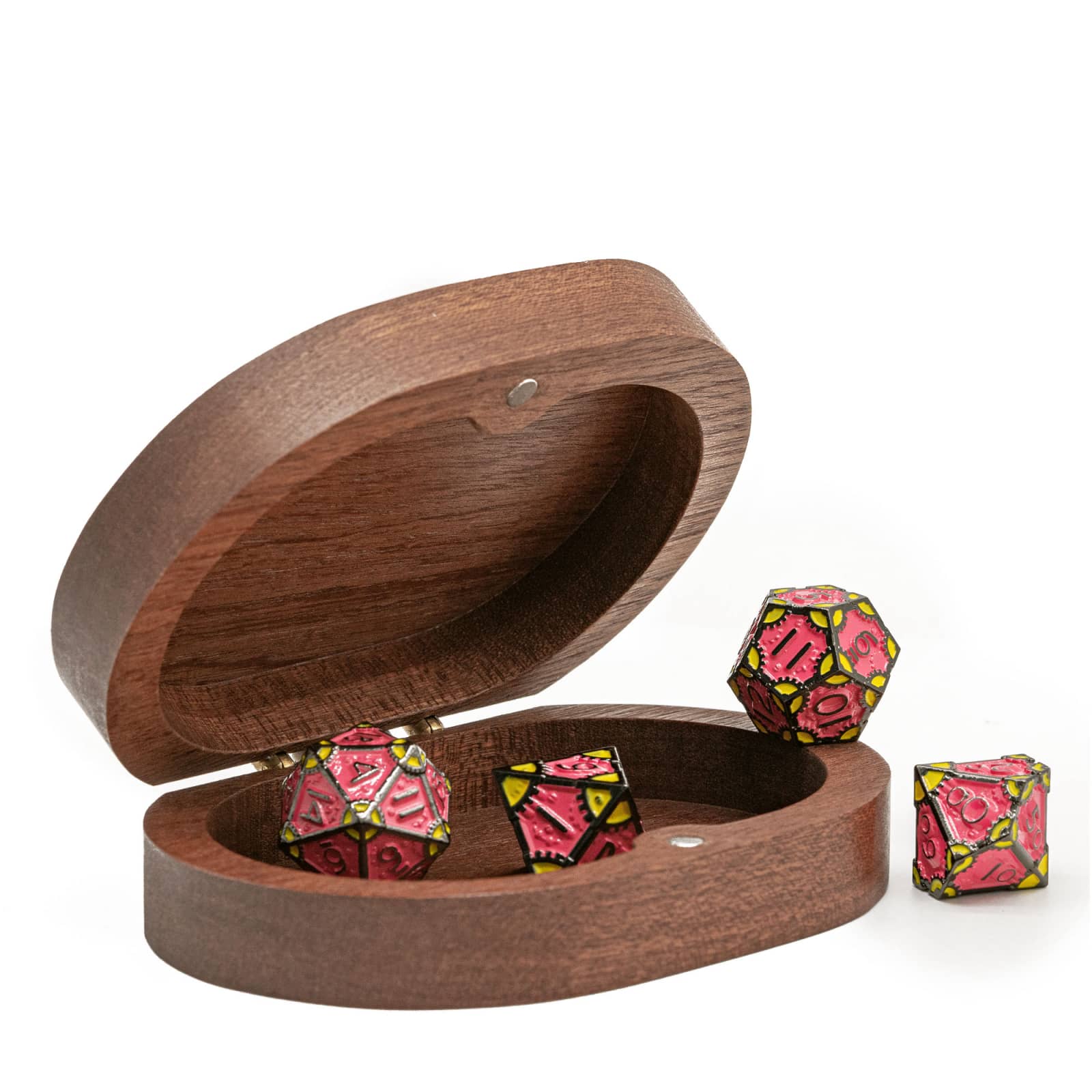 Hearthstone Coffer Dice Case in Sapelli open with pink metal dice displayed