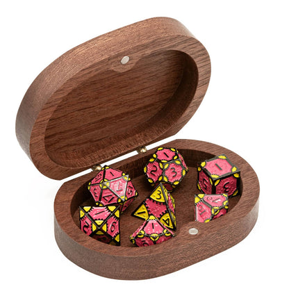 Hearthstone Coffer Dice Case in Sapelli opened with metal dice inside