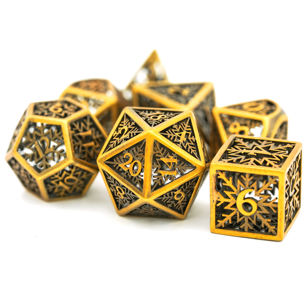 d20 and d6 highlight, gold colored dice set