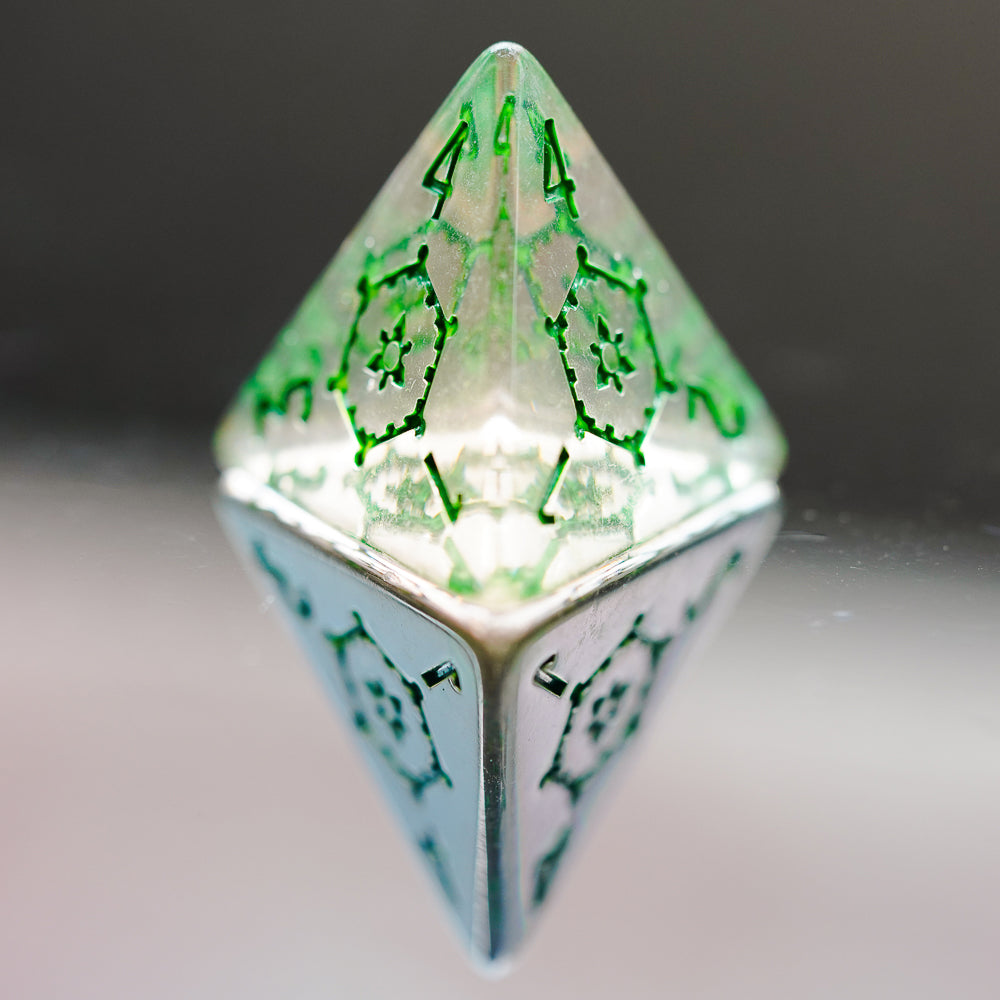 d4 clear and green die