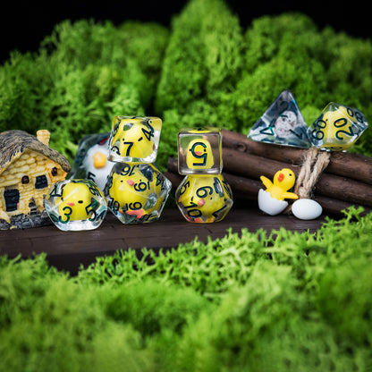 Transparent chicken dice set 8 piece