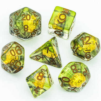 Class Weapons Druid Wolf Head Dice Set, resin 7 piece sharp edge dice with wolf design for DnD & DnD 5e