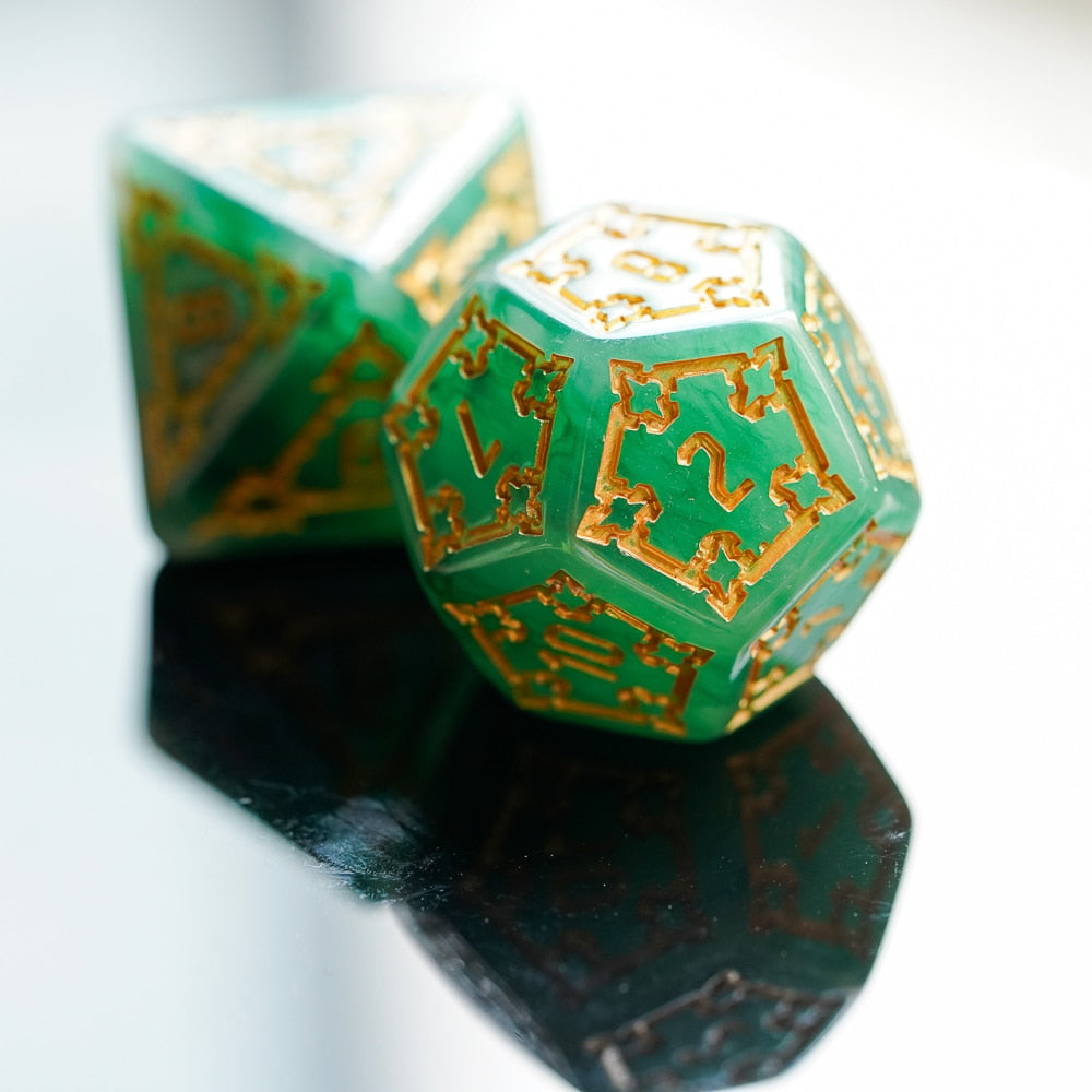 d12 huge die highlight